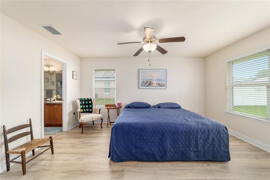 For Sale: $317,000 (4 beds, 2 baths, 1762 Square Feet)