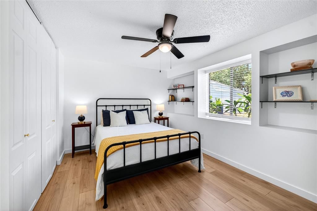 For Sale: $350,000 (3 beds, 2 baths, 1338 Square Feet)