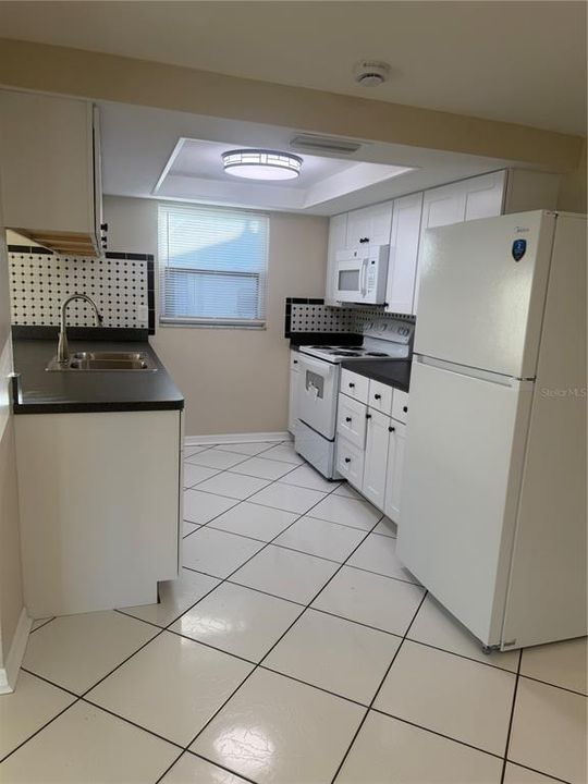 For Sale: $319,000 (3 beds, 1 baths, 1595 Square Feet)