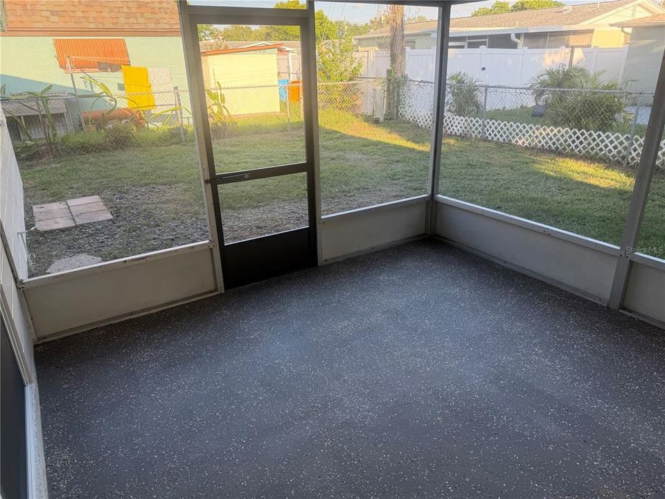 For Sale: $319,000 (3 beds, 1 baths, 1595 Square Feet)