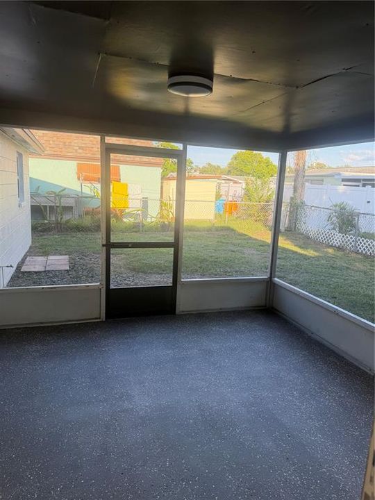 For Sale: $319,000 (3 beds, 1 baths, 1595 Square Feet)