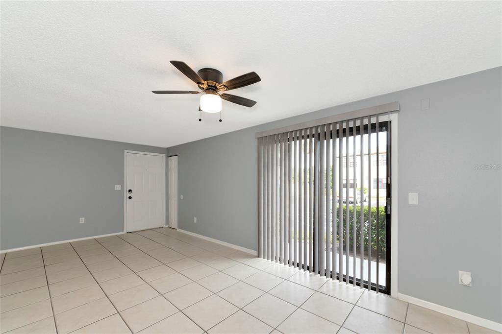 For Rent: $1,625 (2 beds, 2 baths, 960 Square Feet)