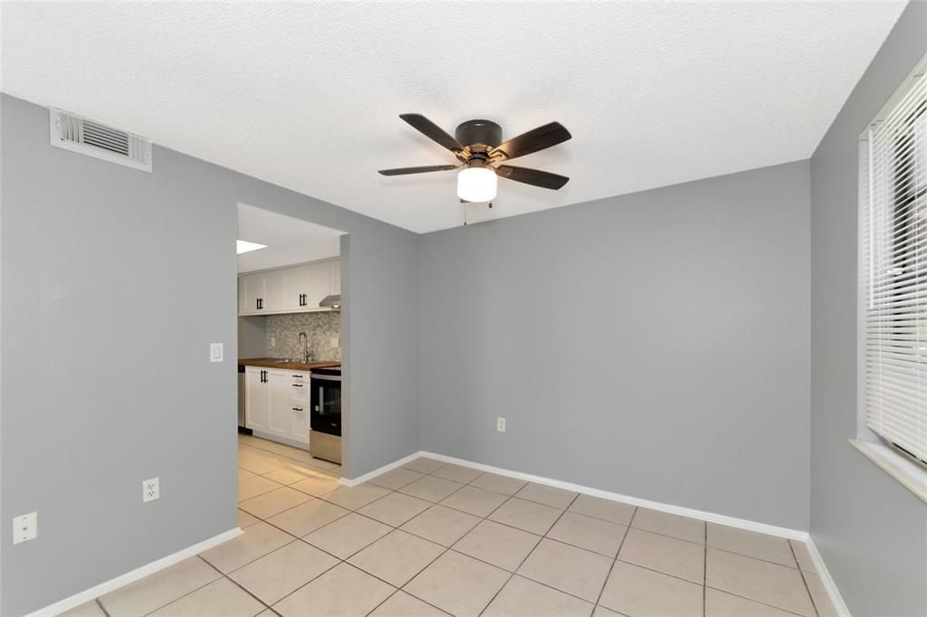 For Rent: $1,625 (2 beds, 2 baths, 960 Square Feet)
