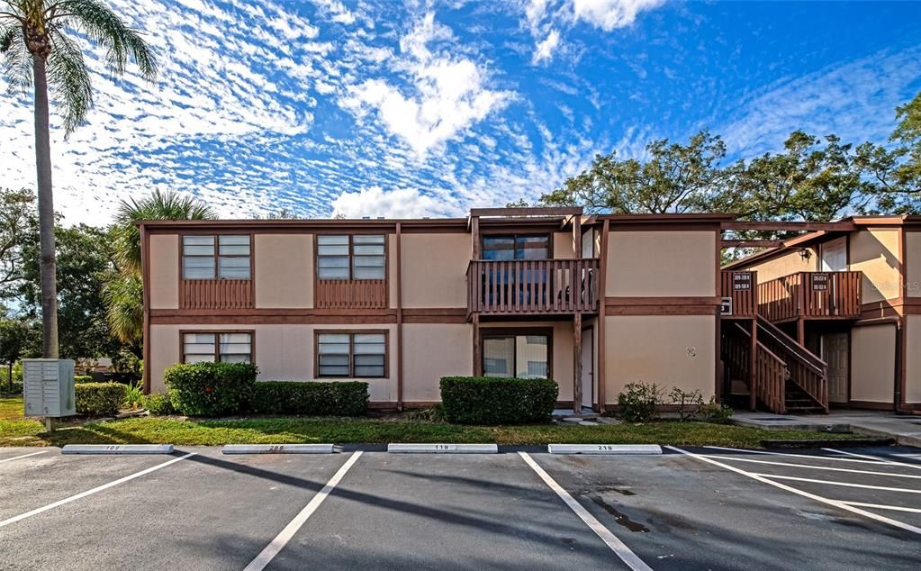 For Rent: $1,625 (2 beds, 2 baths, 960 Square Feet)