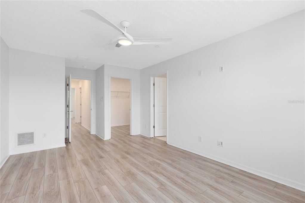 En Renta: $3,500 (3 camas, 3 baños, 2016 Pies cuadrados)