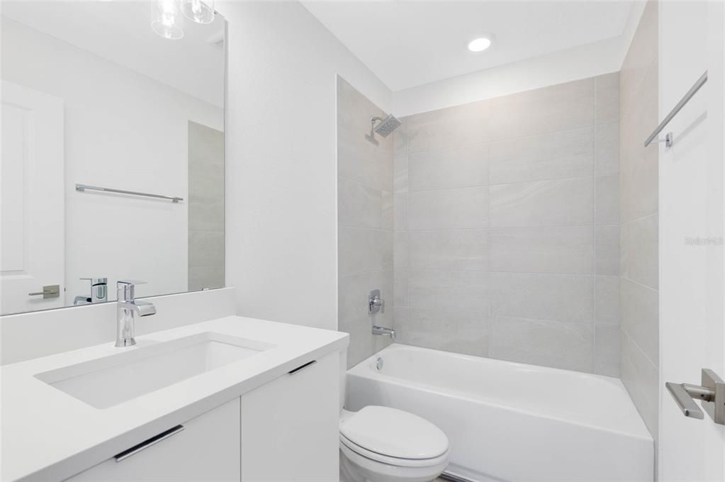 En Renta: $3,500 (3 camas, 3 baños, 2016 Pies cuadrados)