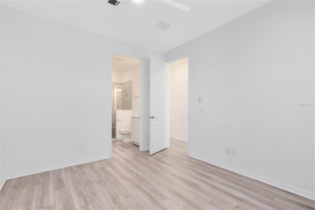 En Renta: $3,500 (3 camas, 3 baños, 2016 Pies cuadrados)