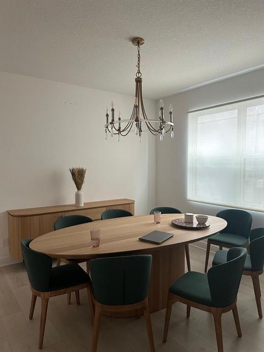 For Rent: $4,000 (5 beds, 3 baths, 3286 Square Feet)