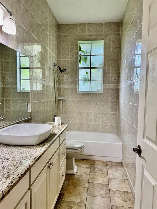 En Venta: $565,000 (3 camas, 3 baños, 2744 Pies cuadrados)