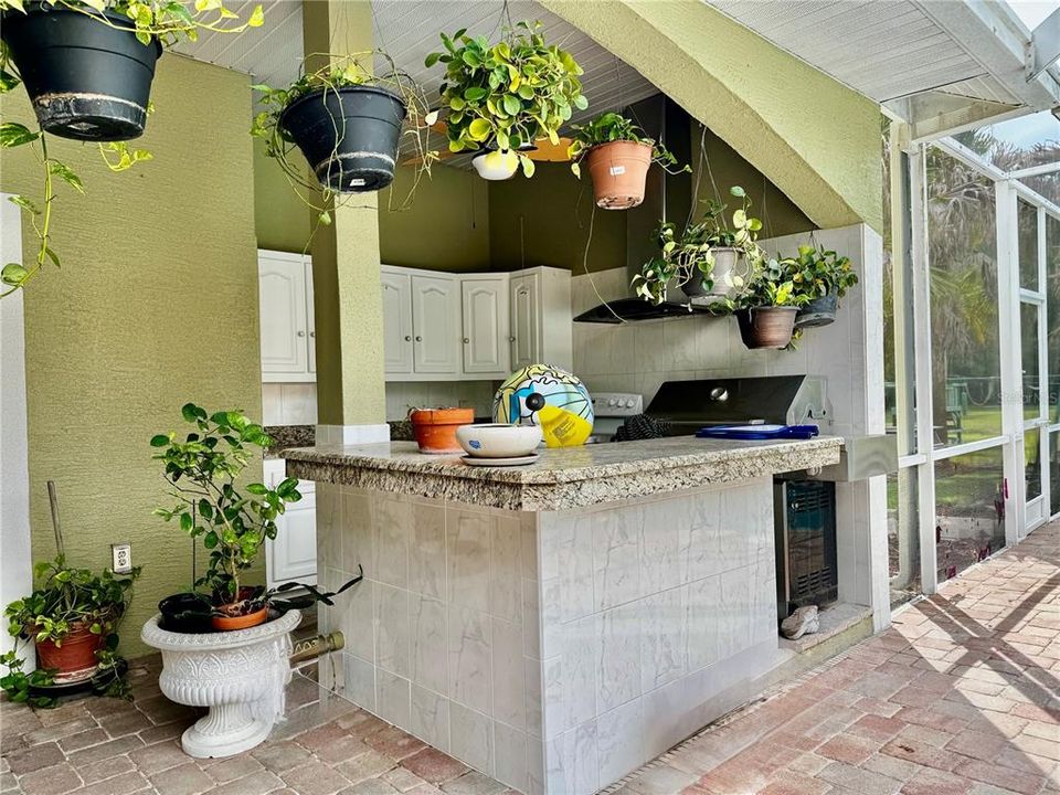 En Venta: $565,000 (3 camas, 3 baños, 2744 Pies cuadrados)