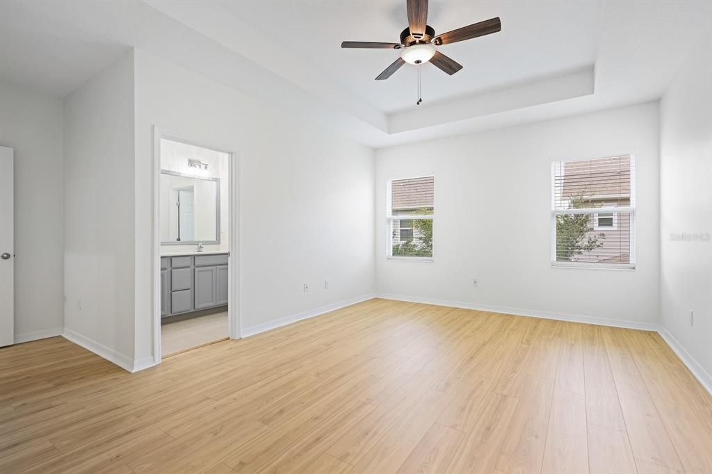 В аренду: $2,600 (3 спален, 2 ванн, 1702 Квадратных фут)
