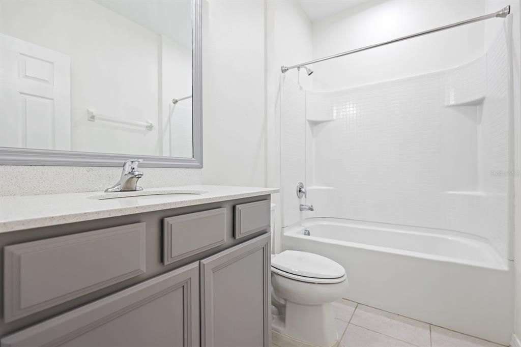 В аренду: $2,600 (3 спален, 2 ванн, 1702 Квадратных фут)