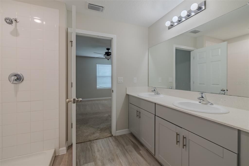 For Sale: $385,000 (4 beds, 2 baths, 2073 Square Feet)