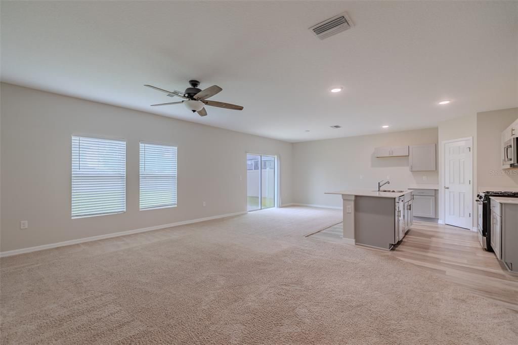 For Sale: $385,000 (4 beds, 2 baths, 2073 Square Feet)