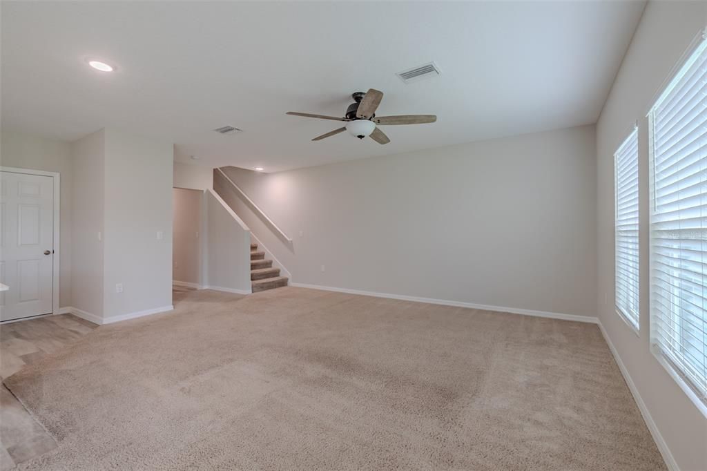 For Sale: $385,000 (4 beds, 2 baths, 2073 Square Feet)