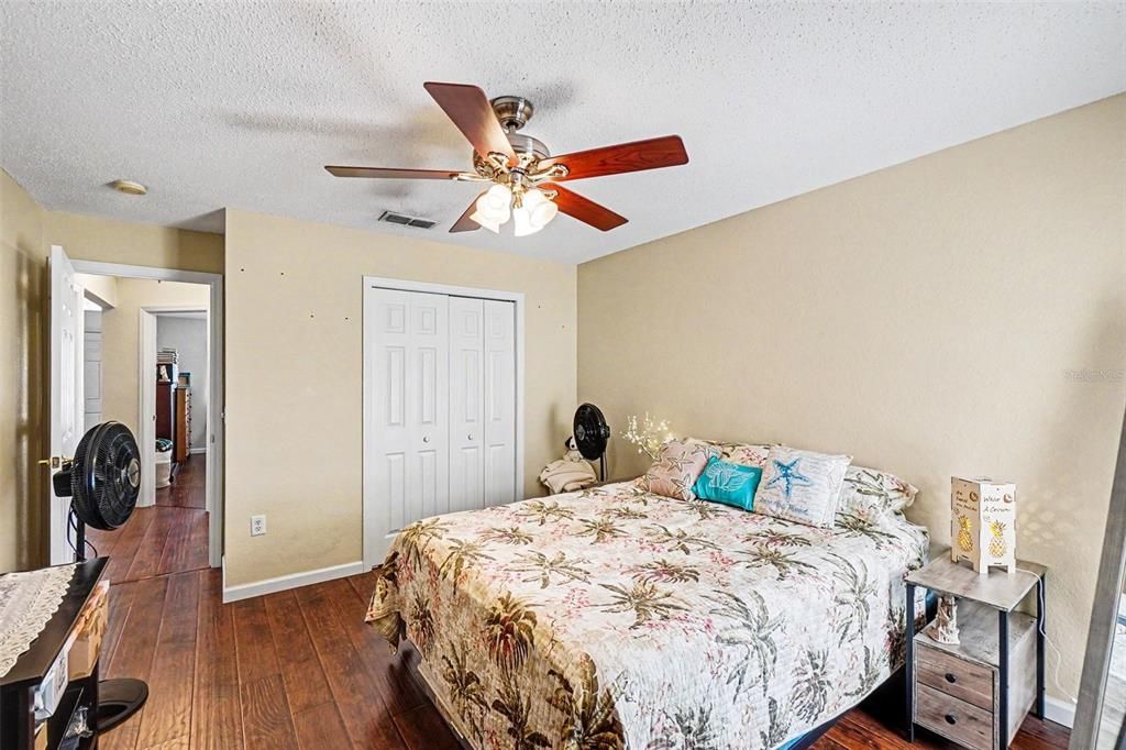 For Sale: $280,000 (3 beds, 2 baths, 1535 Square Feet)