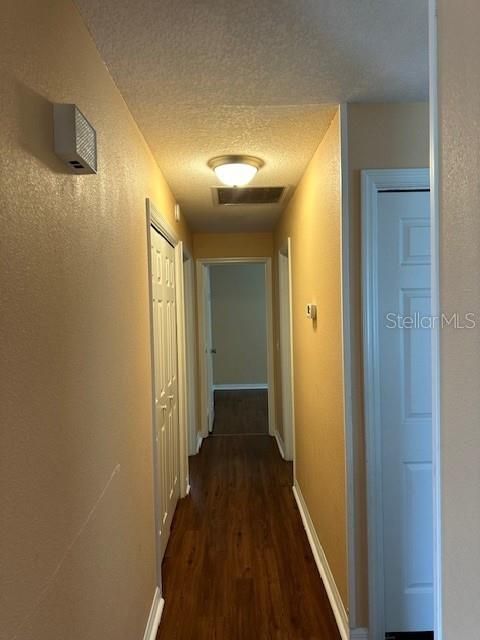 For Rent: $1,525 (2 beds, 2 baths, 1050 Square Feet)