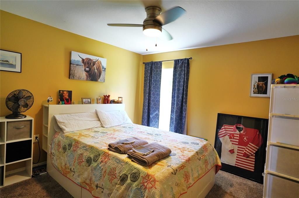 For Sale: $379,900 (3 beds, 2 baths, 1882 Square Feet)