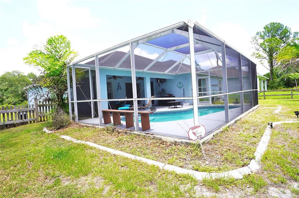 For Sale: $379,900 (3 beds, 2 baths, 1882 Square Feet)