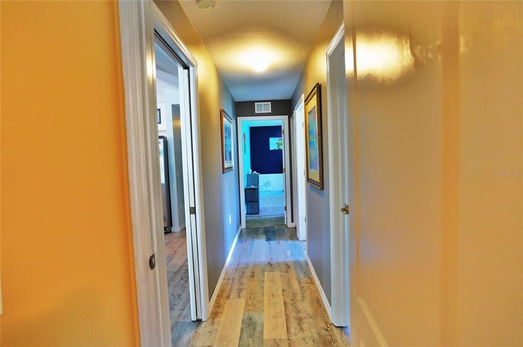 For Sale: $379,900 (3 beds, 2 baths, 1882 Square Feet)