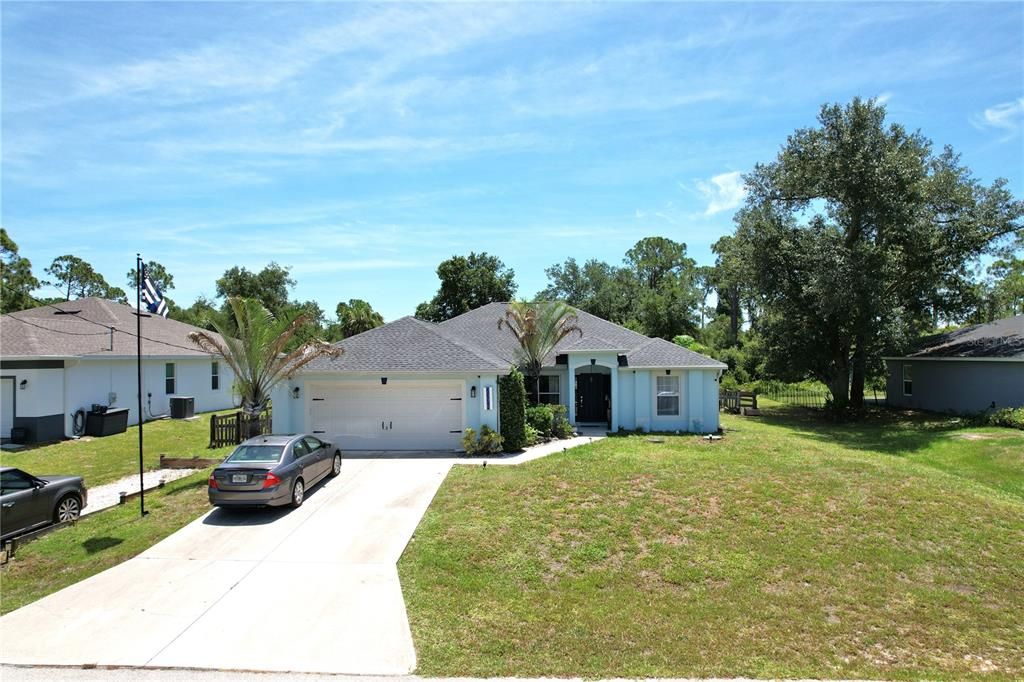 For Sale: $379,900 (3 beds, 2 baths, 1882 Square Feet)