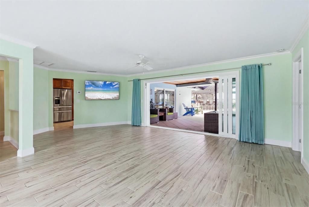 For Sale: $2,300,000 (3 beds, 2 baths, 2144 Square Feet)