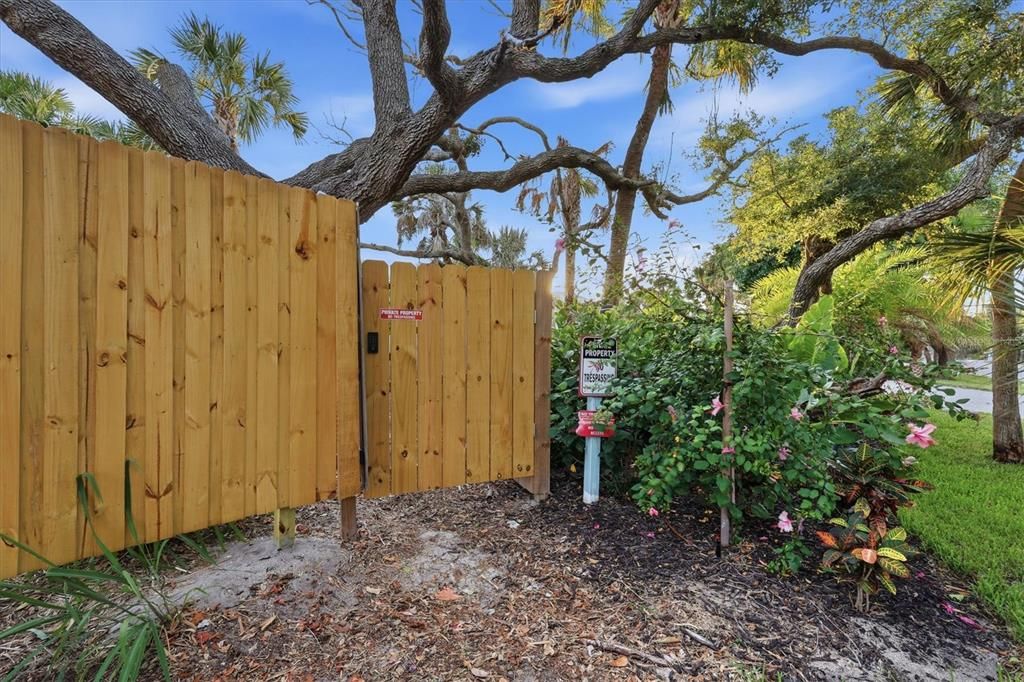 For Sale: $2,300,000 (3 beds, 2 baths, 2144 Square Feet)