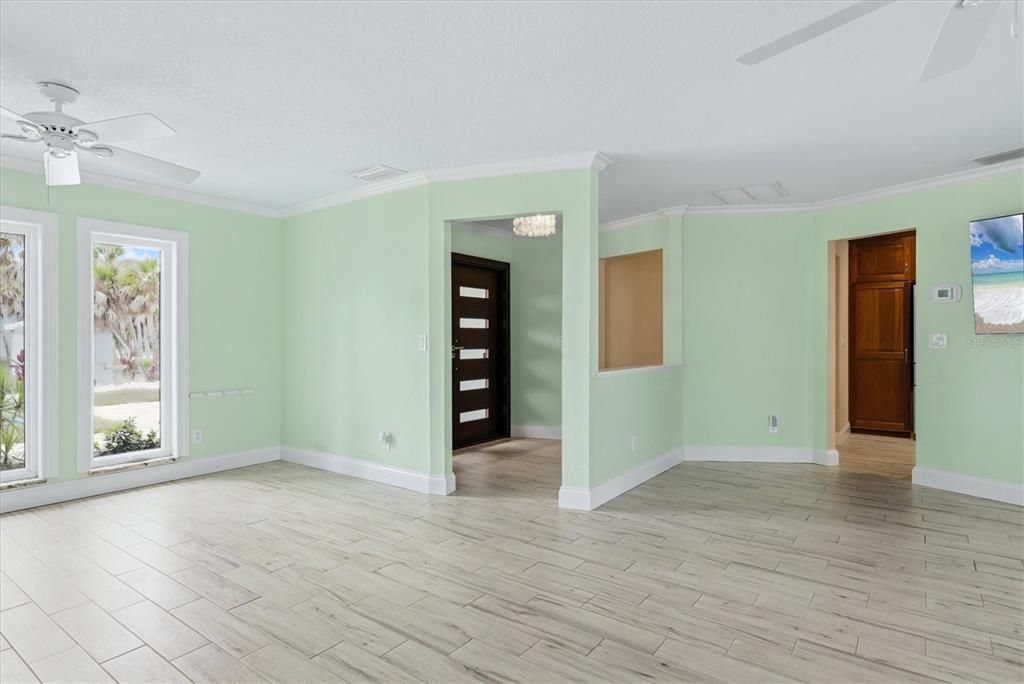 For Sale: $2,300,000 (3 beds, 2 baths, 2144 Square Feet)
