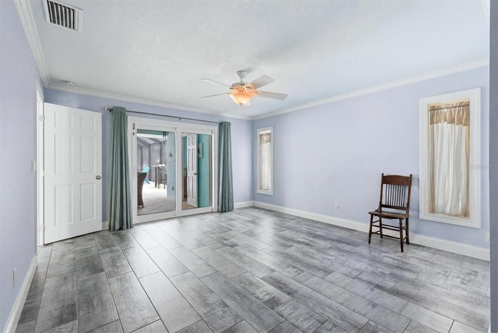 For Sale: $2,300,000 (3 beds, 2 baths, 2144 Square Feet)