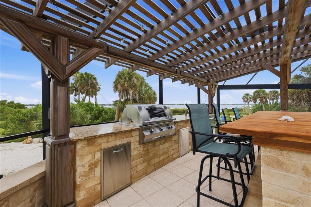 For Sale: $2,300,000 (3 beds, 2 baths, 2144 Square Feet)
