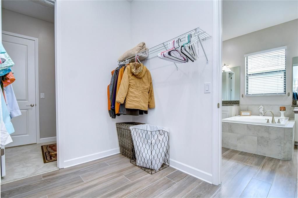 En Renta: $3,300 (4 camas, 3 baños, 2716 Pies cuadrados)