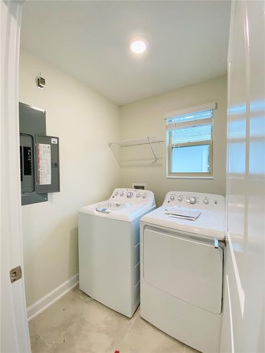 For Rent: $2,695 (3 beds, 3 baths, 2132 Square Feet)