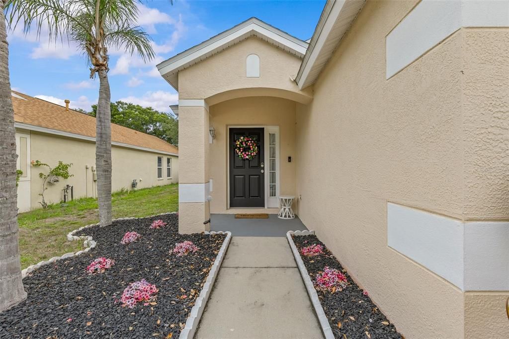 For Sale: $375,000 (3 beds, 2 baths, 1335 Square Feet)