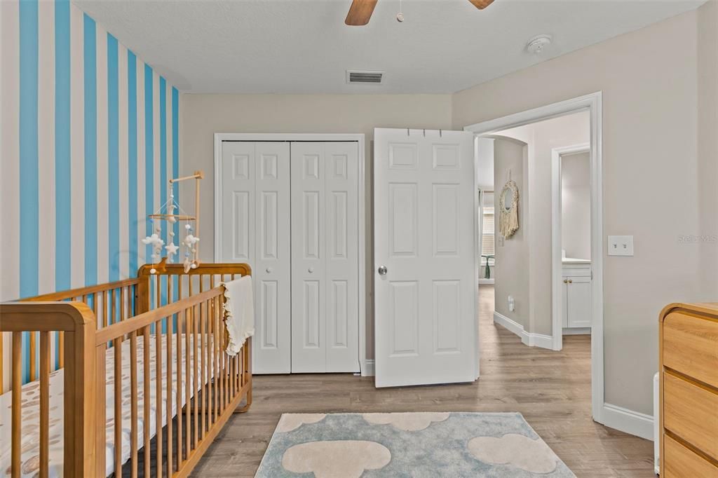 For Sale: $375,000 (3 beds, 2 baths, 1335 Square Feet)