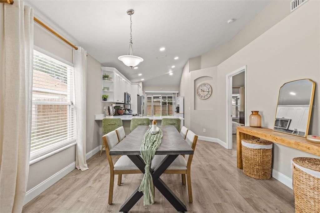 For Sale: $375,000 (3 beds, 2 baths, 1335 Square Feet)