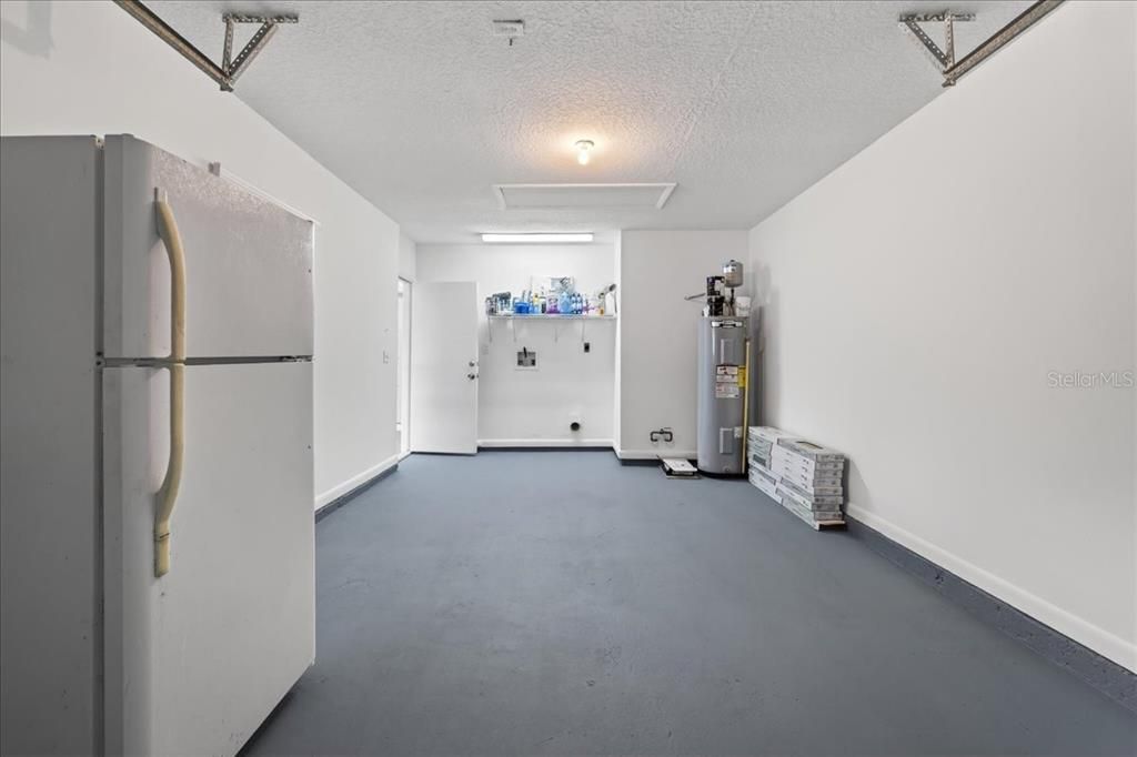 En Venta: $439,900 (5 camas, 4 baños, 2059 Pies cuadrados)