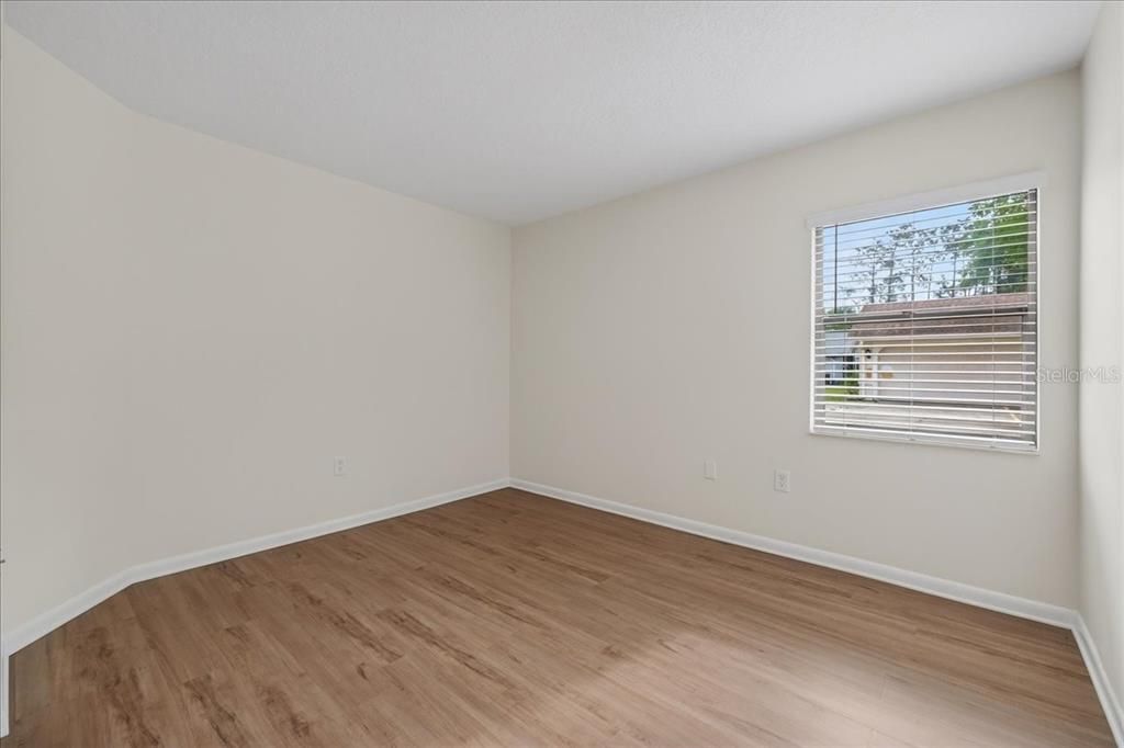 En Venta: $439,900 (5 camas, 4 baños, 2059 Pies cuadrados)