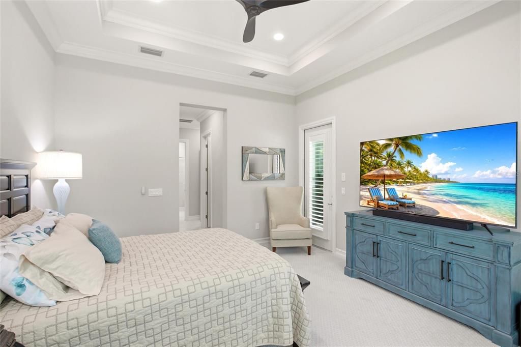 For Sale: $1,685,000 (3 beds, 2 baths, 2585 Square Feet)