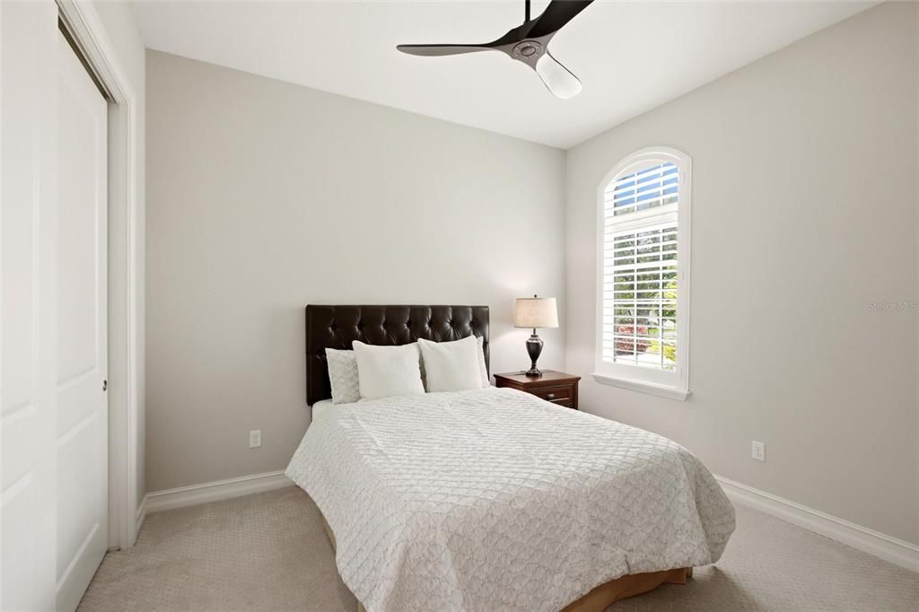 For Sale: $1,685,000 (3 beds, 2 baths, 2585 Square Feet)