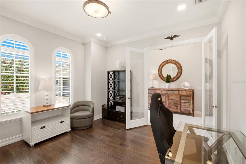 For Sale: $1,685,000 (3 beds, 2 baths, 2585 Square Feet)