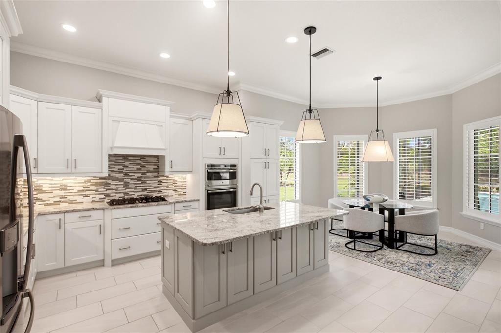 For Sale: $1,685,000 (3 beds, 2 baths, 2585 Square Feet)