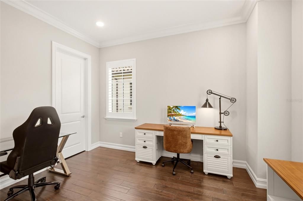 For Sale: $1,685,000 (3 beds, 2 baths, 2585 Square Feet)