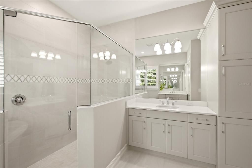 For Sale: $1,685,000 (3 beds, 2 baths, 2585 Square Feet)