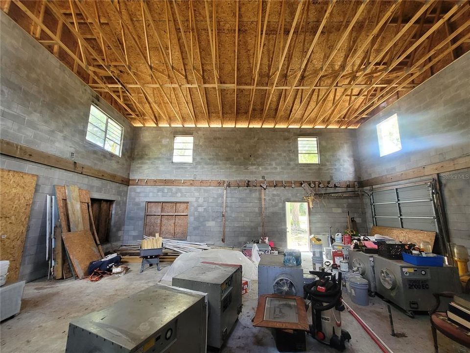 For Sale: $199,000 (1 beds, 1 baths, 2170 Square Feet)