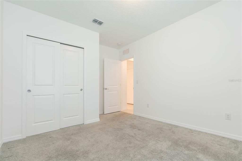 For Sale: $375,000 (3 beds, 2 baths, 1447 Square Feet)