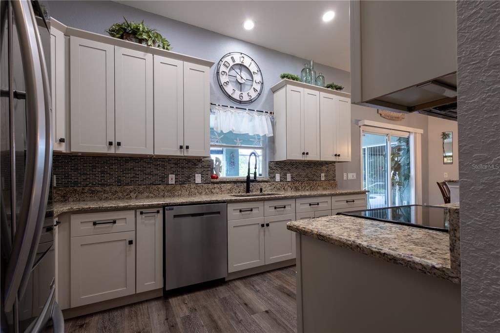 For Sale: $425,000 (3 beds, 2 baths, 1548 Square Feet)