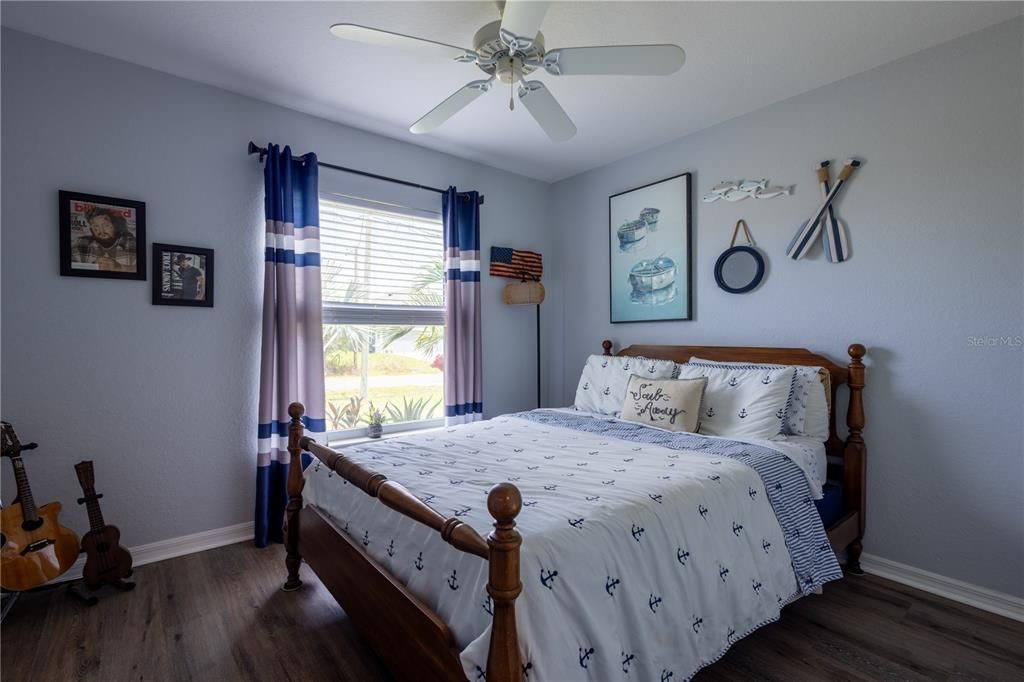 For Sale: $425,000 (3 beds, 2 baths, 1548 Square Feet)