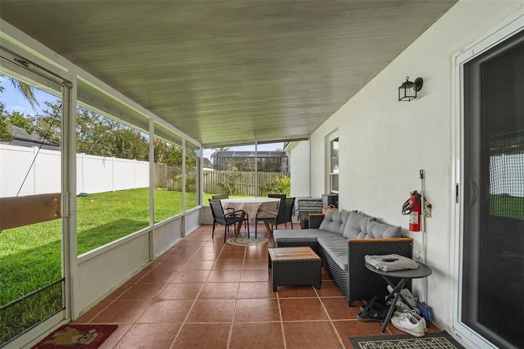 For Sale: $550,000 (3 beds, 2 baths, 1618 Square Feet)