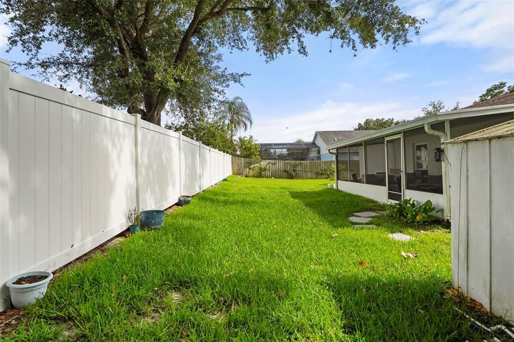 For Sale: $550,000 (3 beds, 2 baths, 1618 Square Feet)