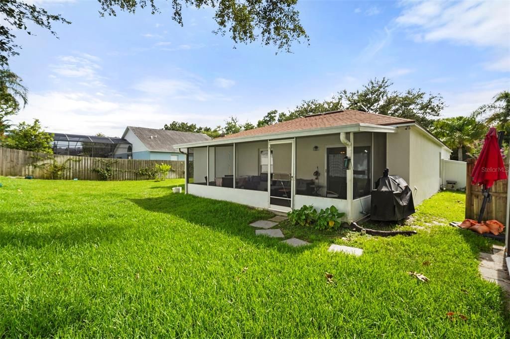 For Sale: $550,000 (3 beds, 2 baths, 1618 Square Feet)